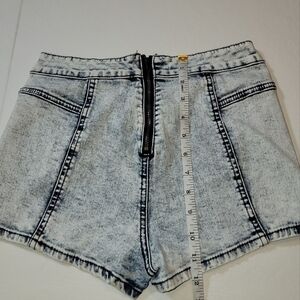 Bullhead denim Co. Size 5 hot shorts